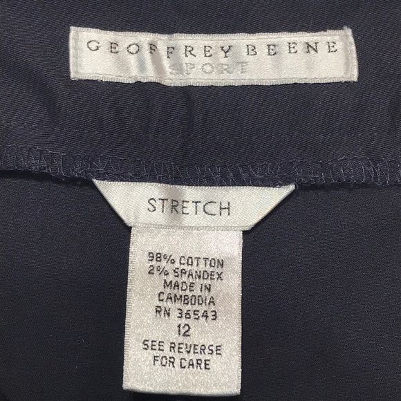 GEOFFREY BEENE SPORT Navy Blue Capri - Picture 5 of 5
